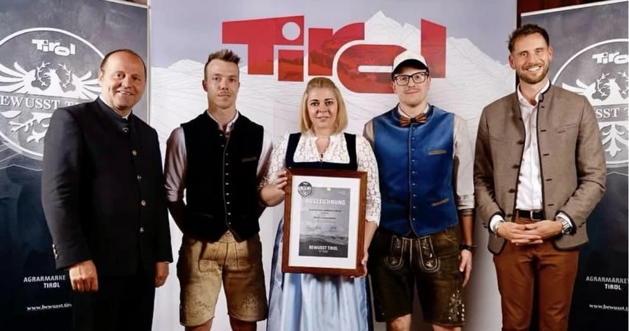 Bild vergrößert darstellen